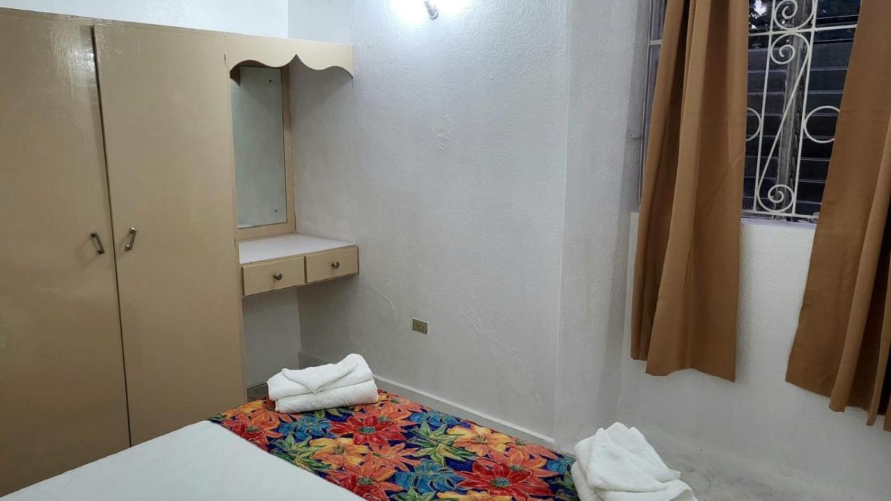 Ventnor House Apartments Бриджтаун Экстерьер фото