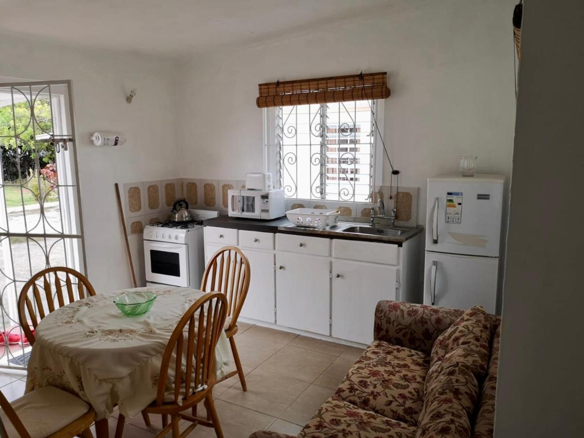 Ventnor House Apartments Бриджтаун Экстерьер фото