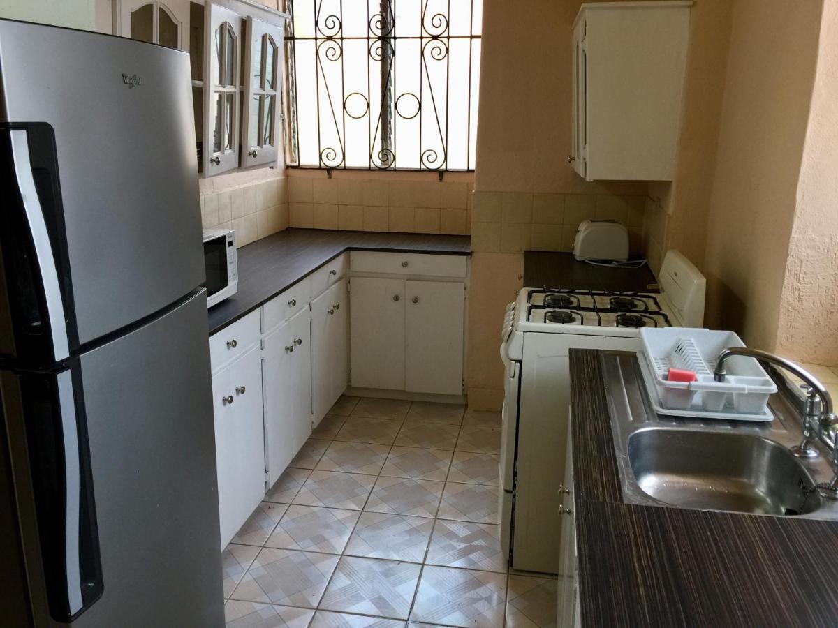 Ventnor House Apartments Бриджтаун Экстерьер фото