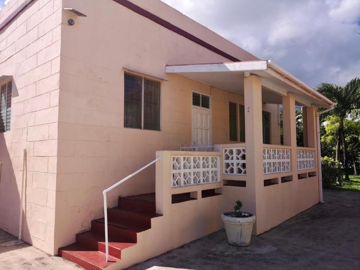 Ventnor House Apartments Бриджтаун Экстерьер фото