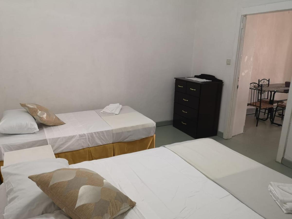 Ventnor House Apartments Бриджтаун Экстерьер фото