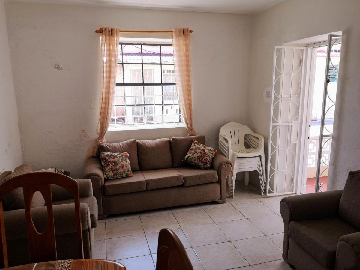Ventnor House Apartments Бриджтаун Экстерьер фото
